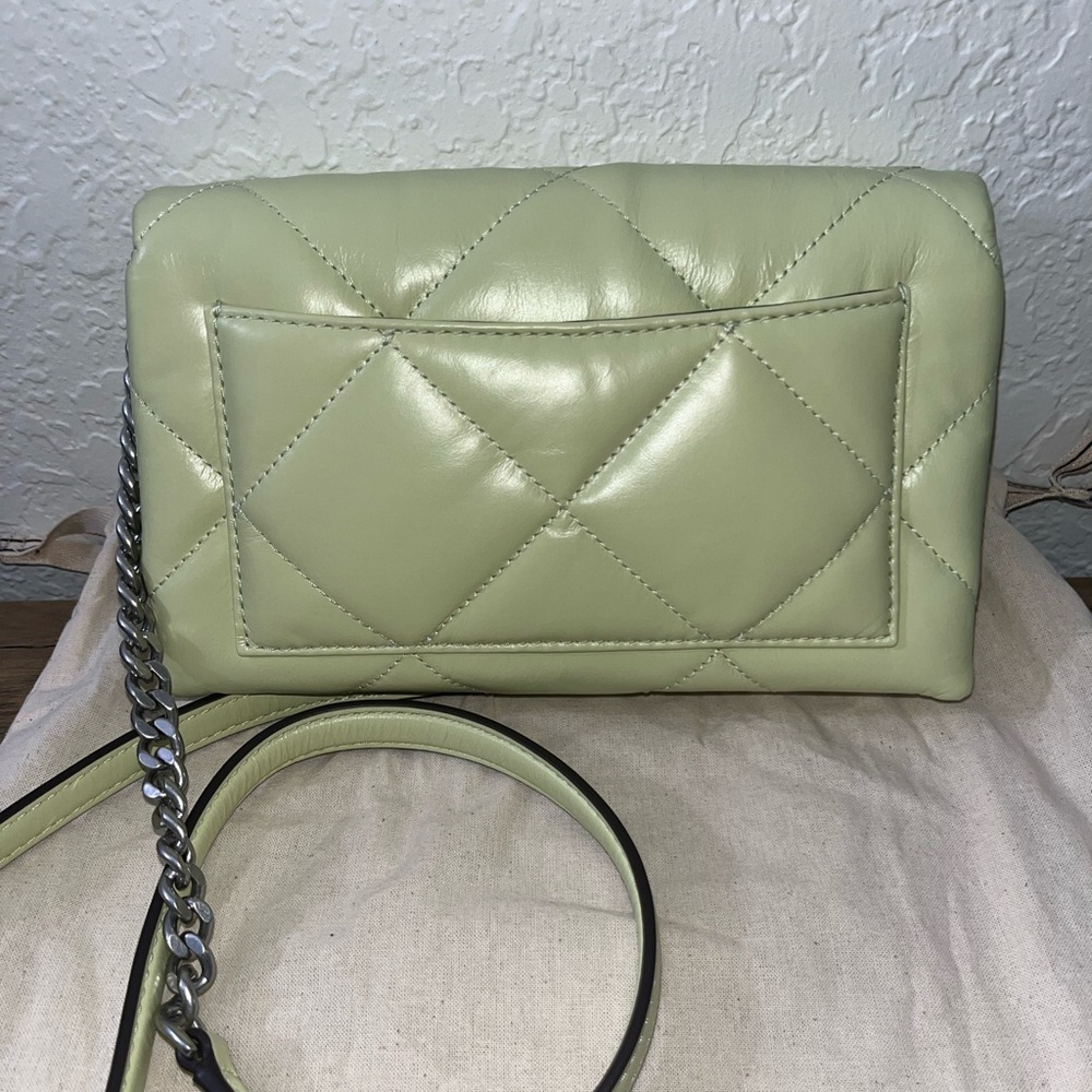 Tory Burch Quilted Crossbody Bag - Soft Green NWOT- no dust bag - Picture 4 of 7